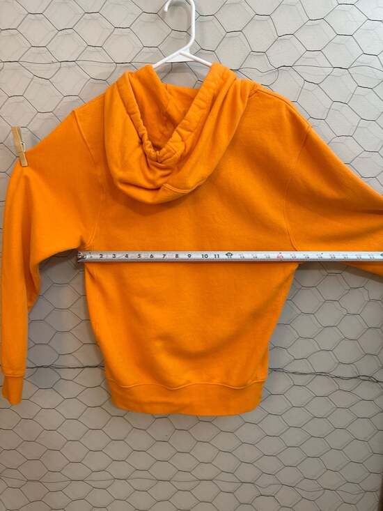 Nike - Picture 3 of 4